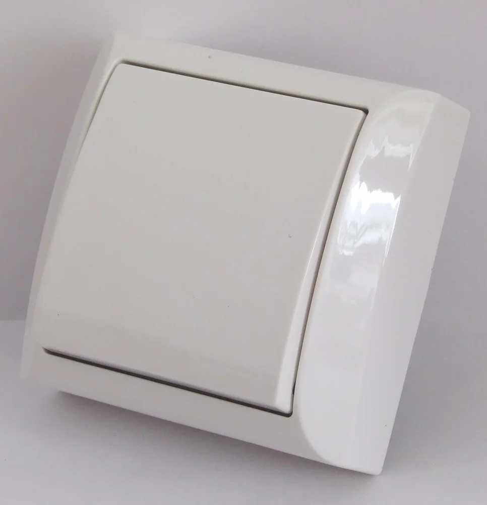 Вимикач одноклавішний 2201 LXL TERRA білий