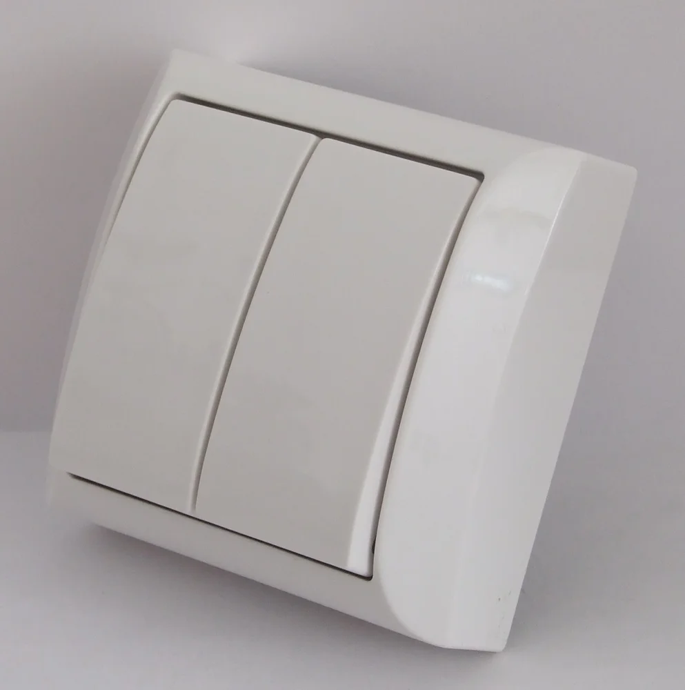 Вимикач двоклавішний 2208 LXL TERRA білий